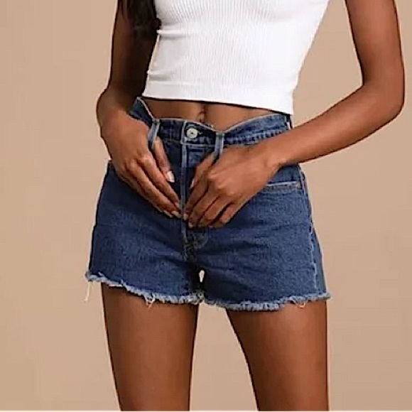 Levis 501 High Rise Short Medium Wash - Picture 8 of 8